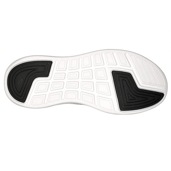 MAX CUSHIONING ESSENTIAL