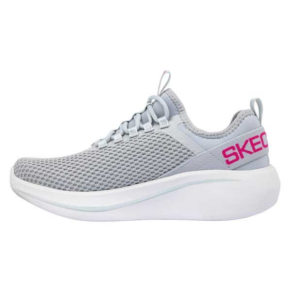 MAX  CUSHIONING ESSENTIAL